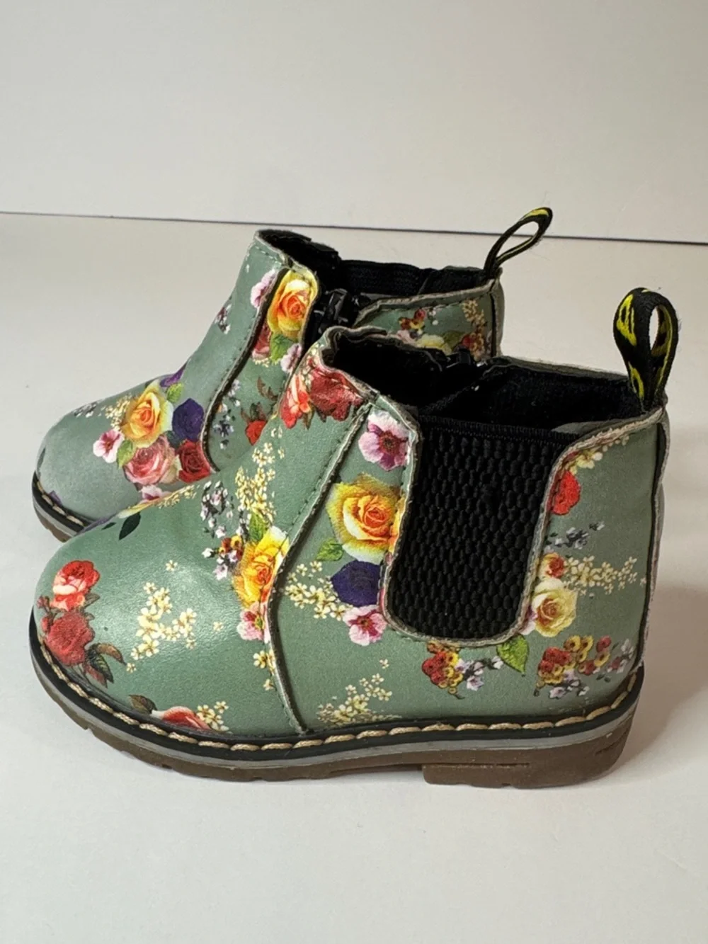Toddler Green Floral Boots, Euro size 21 (US size 5-5.5, Non-slip Soles